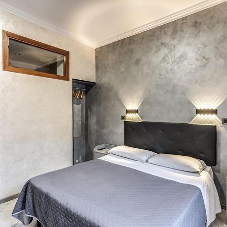 Hotel Planet Rome Bagian luar foto