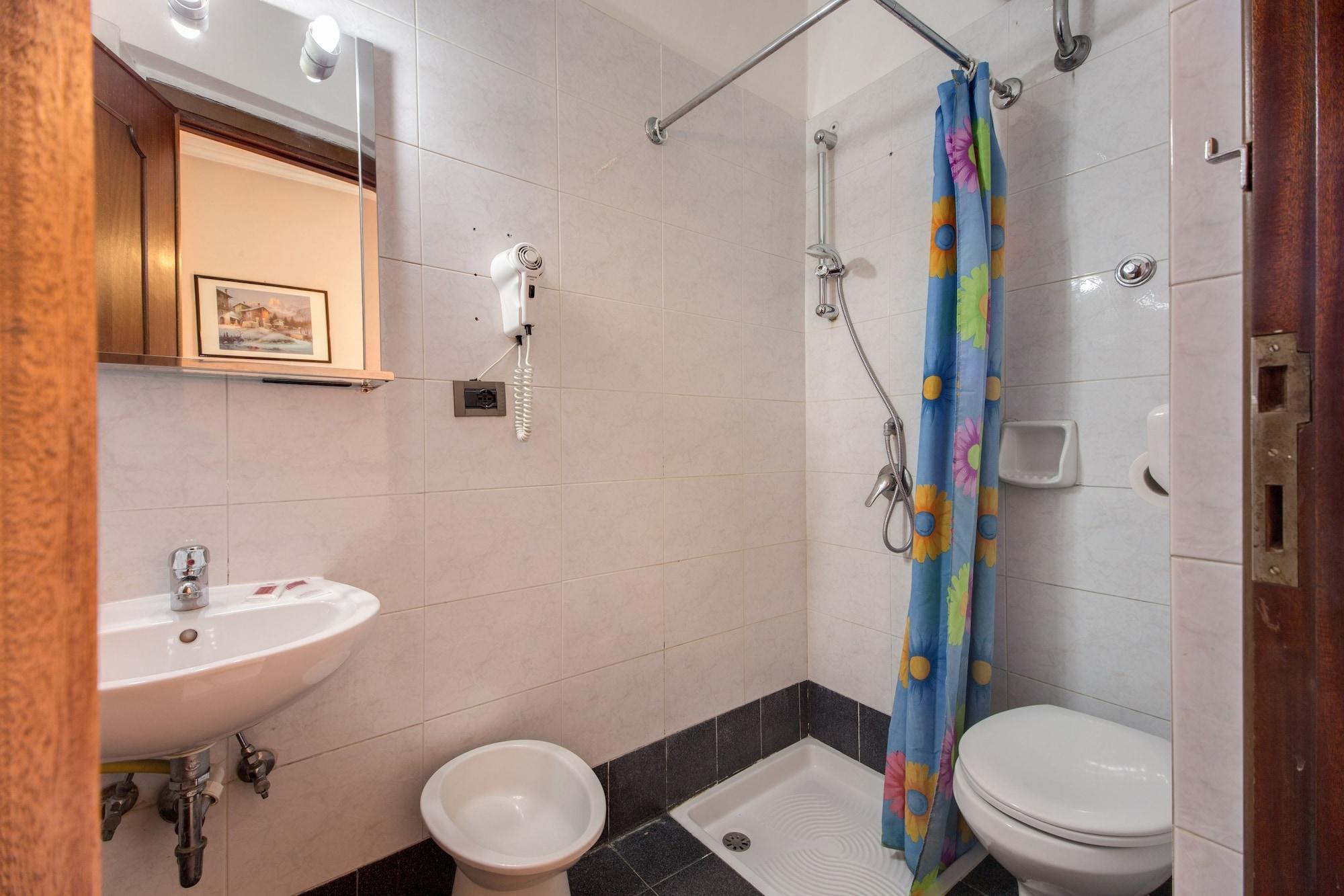Hotel Planet Rome Bagian luar foto