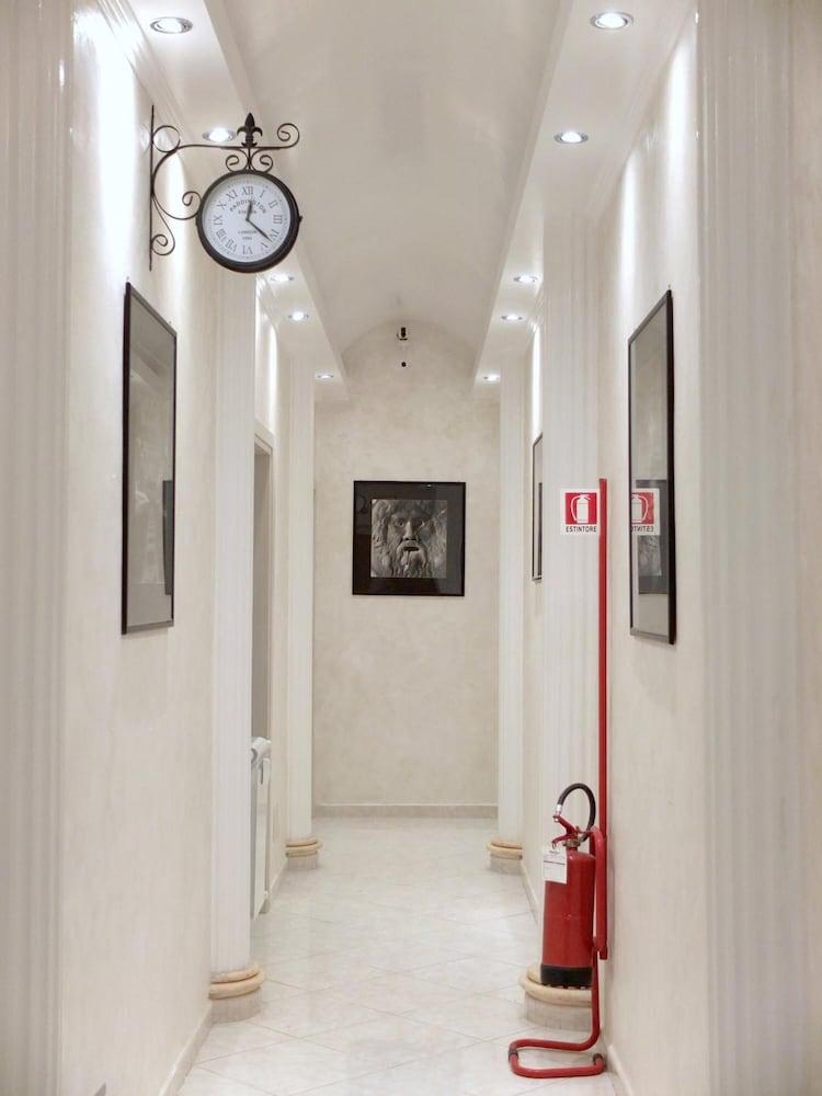 Hotel Planet Rome Bagian luar foto