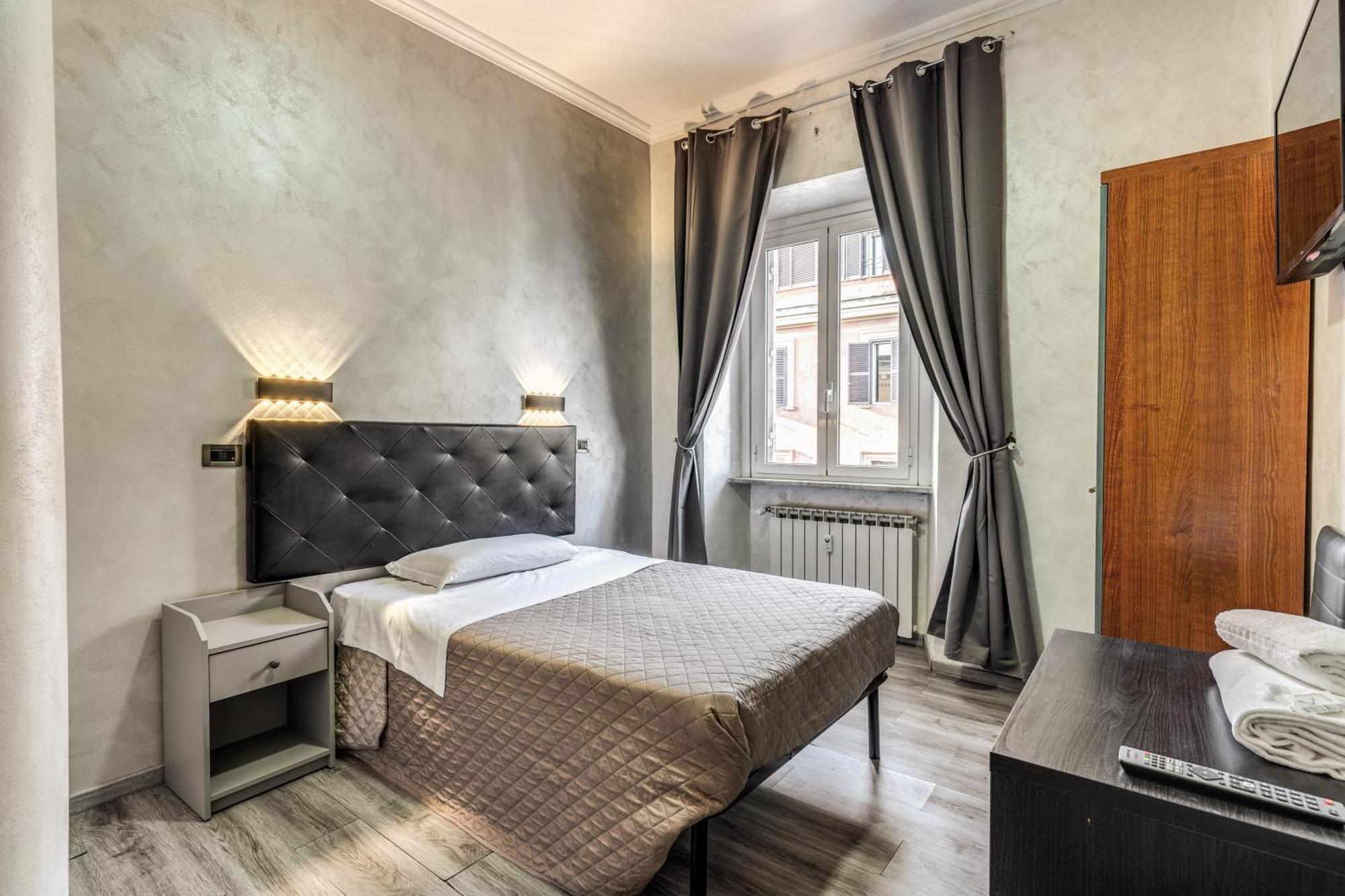 Hotel Planet Rome Bagian luar foto