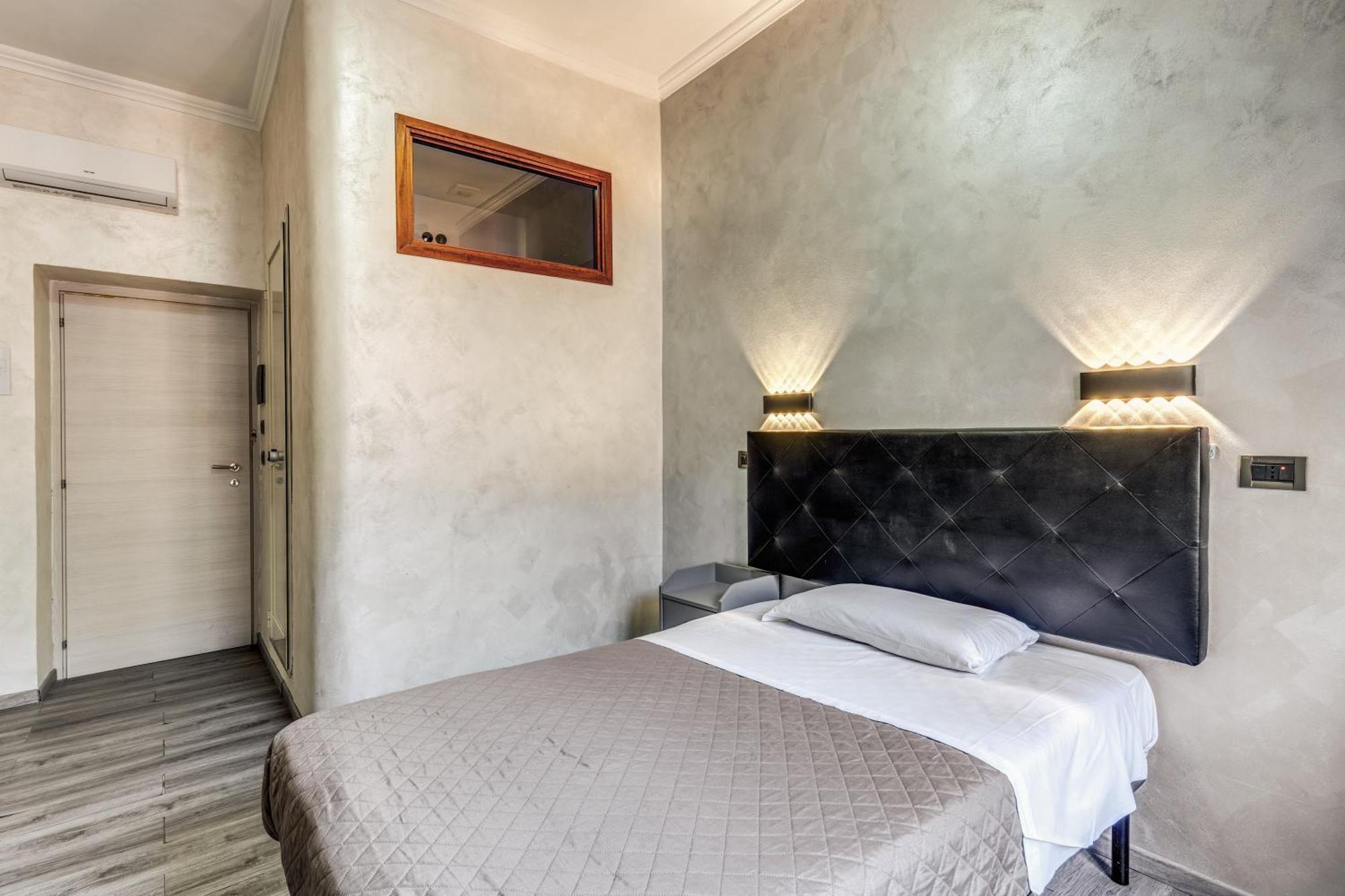 Hotel Planet Rome Bagian luar foto