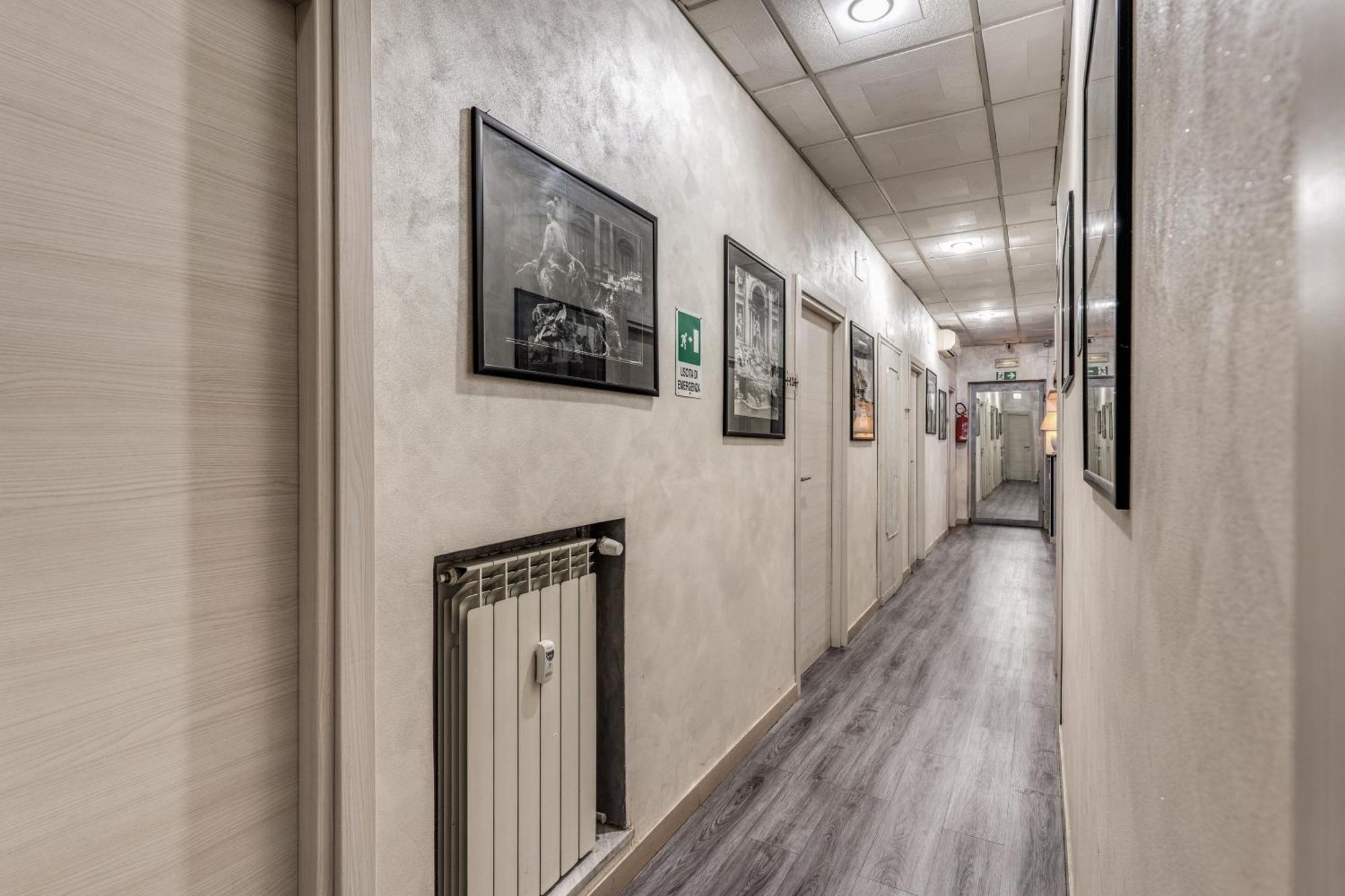 Hotel Planet Rome Bagian luar foto
