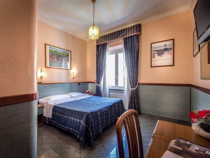 Hotel Planet Rome Bagian luar foto
