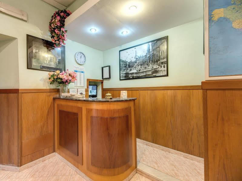 Hotel Planet Rome Bagian luar foto