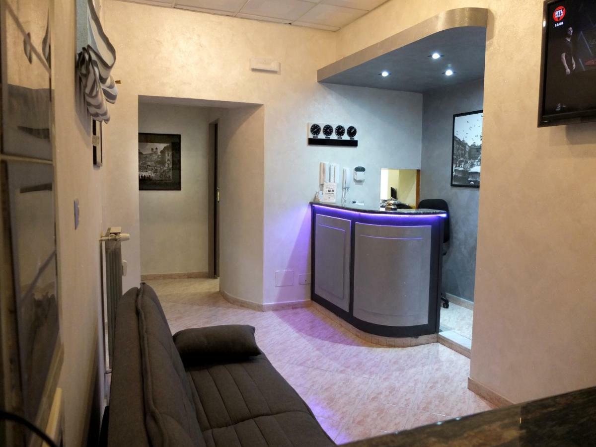 Hotel Planet Rome Bagian luar foto