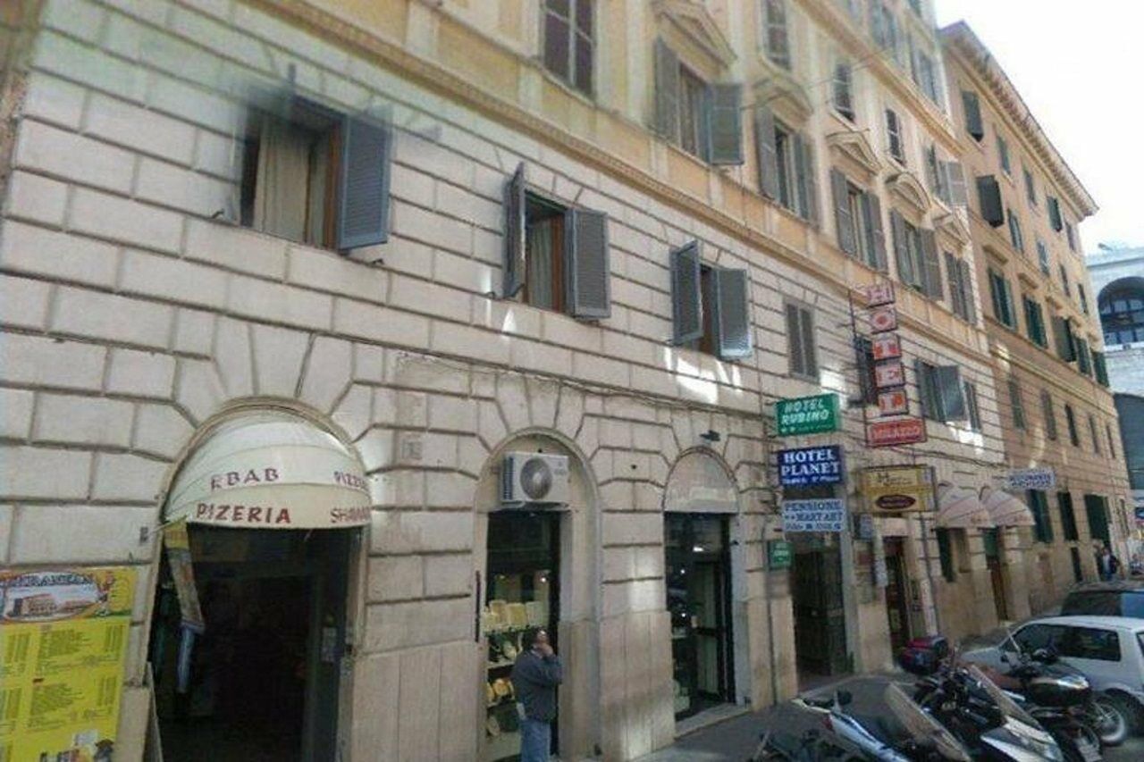 Hotel Planet Rome Bagian luar foto